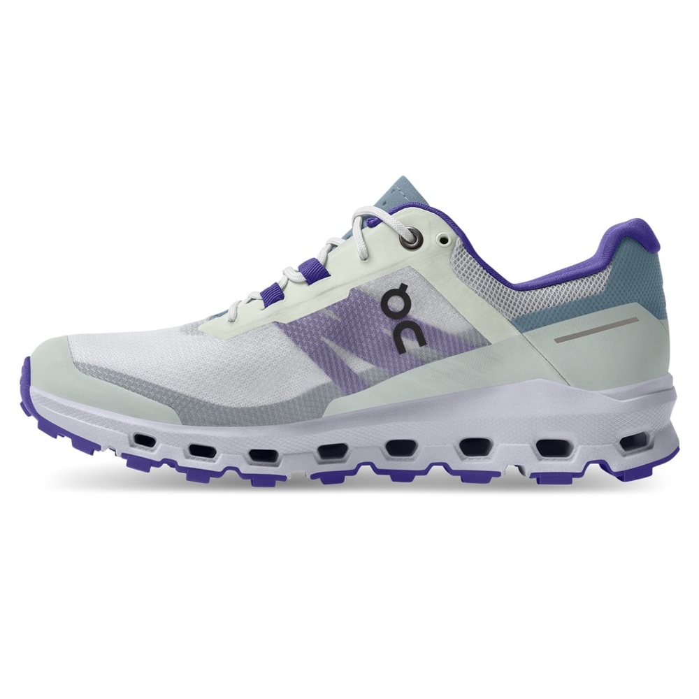 On Running Women's Cloudvista Sneakers - Picture 3 of 13